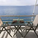Blue Bliss Apartment