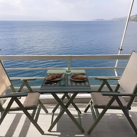 Blue Bliss Apartment