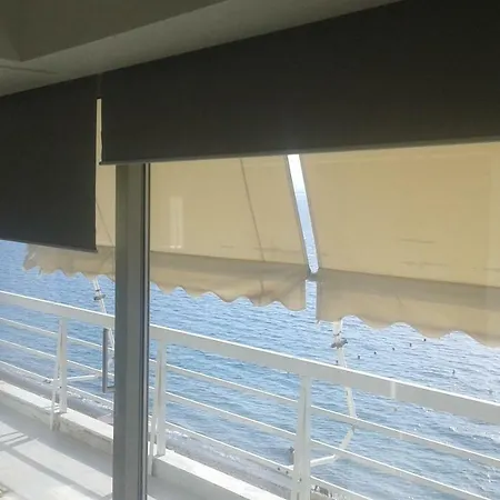 Blue Bliss Лоутраки