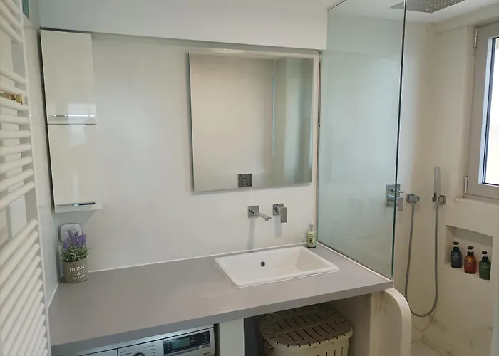 Blue Bliss דירה לוטראקי